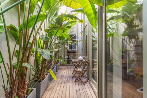 Lägenhet till salu i Barcelona, Spanien 2 sovrum, 144 kvm. Nr. 161438 - foto 2