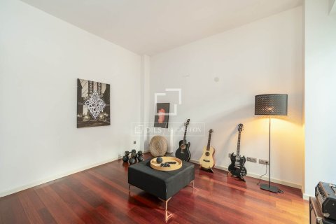 Lägenhet till salu i Barcelona, Spanien 2 sovrum, 144 kvm. Nr. 161438 - foto 26