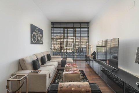 Lägenhet till salu i Barcelona, Spanien 2 sovrum, 144 kvm. Nr. 161438 - foto 7