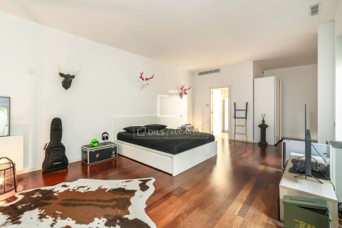 Lägenhet till salu i Barcelona, Spanien 2 sovrum, 144 kvm. Nr. 161438 - foto 23