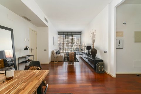 Lägenhet till salu i Barcelona, Spanien 2 sovrum, 144 kvm. Nr. 161438 - foto 8