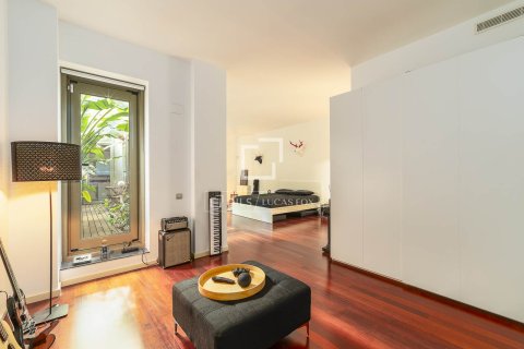 Lägenhet till salu i Barcelona, Spanien 2 sovrum, 144 kvm. Nr. 161438 - foto 27