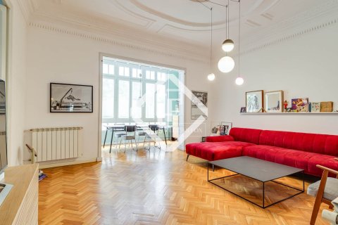 Lägenhet till salu i Barcelona, Spanien 5 sovrum, 195 kvm. Nr. 161434 - foto 2