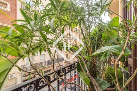 Lägenhet till salu i Barcelona, Spanien 5 sovrum, 195 kvm. Nr. 161434 - foto 6