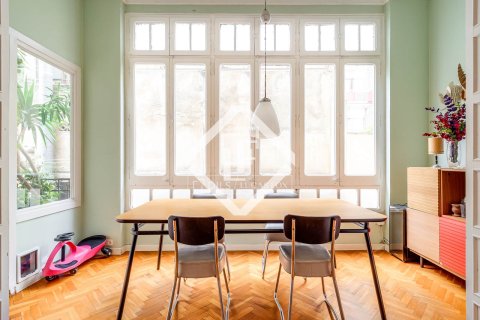 Lägenhet till salu i Barcelona, Spanien 5 sovrum, 195 kvm. Nr. 161434 - foto 18