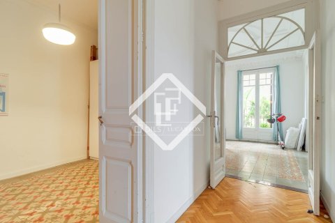 Lägenhet till salu i Barcelona, Spanien 5 sovrum, 195 kvm. Nr. 161434 - foto 14