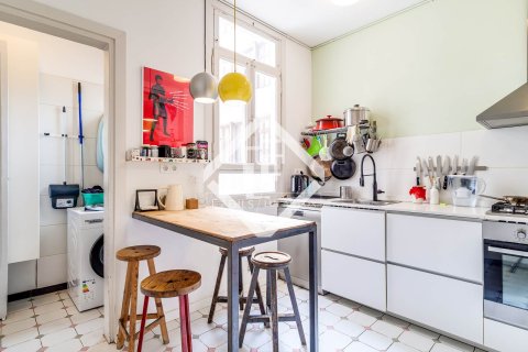 Lägenhet till salu i Barcelona, Spanien 5 sovrum, 195 kvm. Nr. 161434 - foto 15