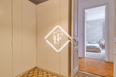 Lägenhet till salu i Barcelona, Spanien 5 sovrum, 195 kvm. Nr. 161434 - foto 23