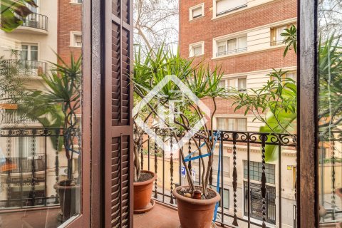 Lägenhet till salu i Barcelona, Spanien 5 sovrum, 195 kvm. Nr. 161434 - foto 7