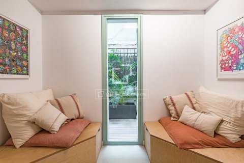 Lägenhet till salu i Barcelona, Spanien 3 sovrum, 155 kvm. Nr. 161437 - foto 28