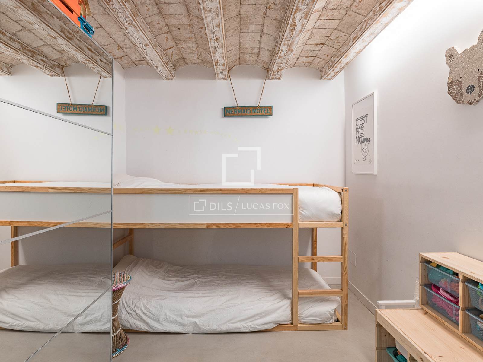 Huoneisto Barcelona, Espanja 3 makuuhuonetta, 155 m2 No. 161437