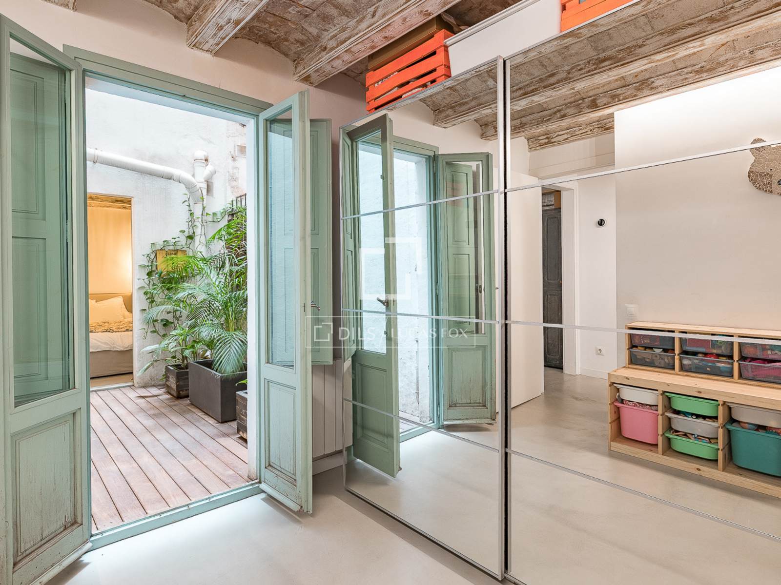 Huoneisto Barcelona, Espanja 3 makuuhuonetta, 155 m2 No. 161437