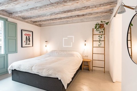 Lägenhet till salu i Barcelona, Spanien 3 sovrum, 155 kvm. Nr. 161437 - foto 14