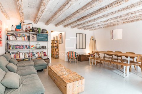 Lägenhet till salu i Barcelona, Spanien 3 sovrum, 155 kvm. Nr. 161437 - foto 3