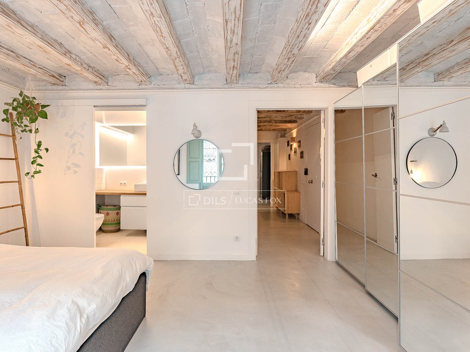 Huoneisto Barcelona, Espanja 3 makuuhuonetta, 155 m2 No. 161437