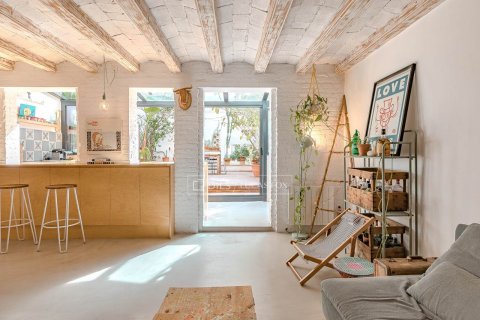 Lägenhet till salu i Barcelona, Spanien 3 sovrum, 155 kvm. Nr. 161437 - foto 4