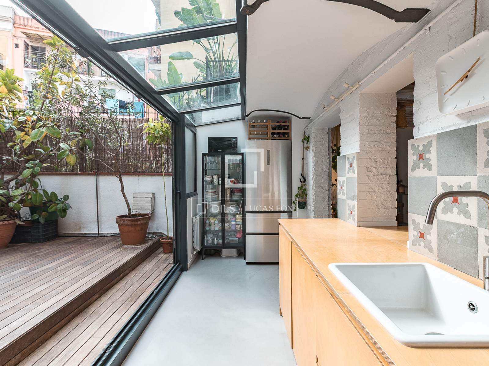 Huoneisto Barcelona, Espanja 3 makuuhuonetta, 155 m2 No. 161437