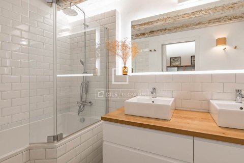 Lägenhet till salu i Barcelona, Spanien 3 sovrum, 155 kvm. Nr. 161437 - foto 30