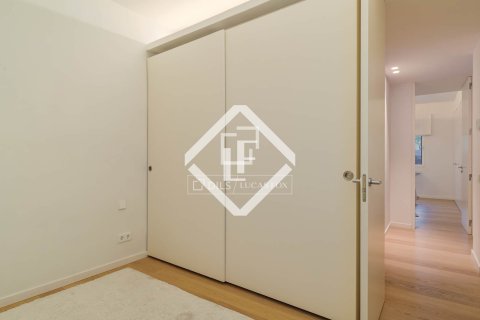 Lägenhet till salu i Barcelona, Spanien 3 sovrum, 133 kvm. Nr. 161440 - foto 27