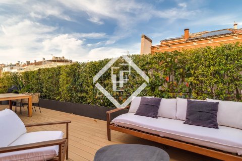 Lägenhet till salu i Barcelona, Spanien 3 sovrum, 133 kvm. Nr. 161440 - foto 8