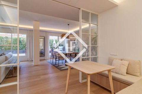 Lägenhet till salu i Barcelona, Spanien 3 sovrum, 133 kvm. Nr. 161440 - foto 22