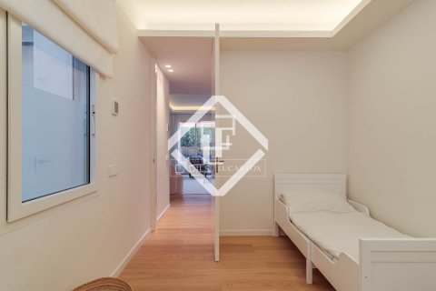 Lägenhet till salu i Barcelona, Spanien 3 sovrum, 133 kvm. Nr. 161440 - foto 30