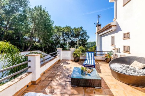 Villa for sale in Sitges, Barcelona, Spain 7 bedrooms, 290 sq.m. No. 161435 - photo 28