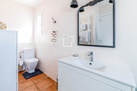 Villa for sale in Sitges, Barcelona, Spain 7 bedrooms, 290 sq.m. No. 161435 - photo 26