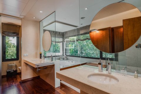 Villa zum Verkauf in Barcelona, Spanien 7 Schlafzimmer, 659 m2 Nr. 161439 - Foto 19