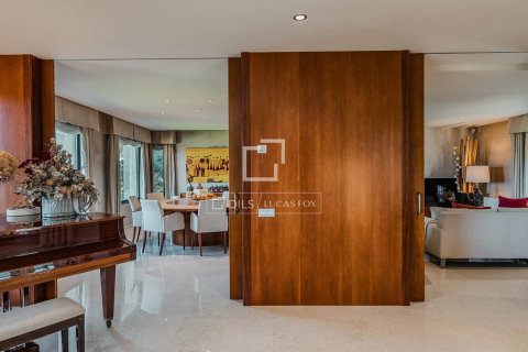 Villa zum Verkauf in Barcelona, Spanien 7 Schlafzimmer, 659 m2 Nr. 161439 - Foto 29