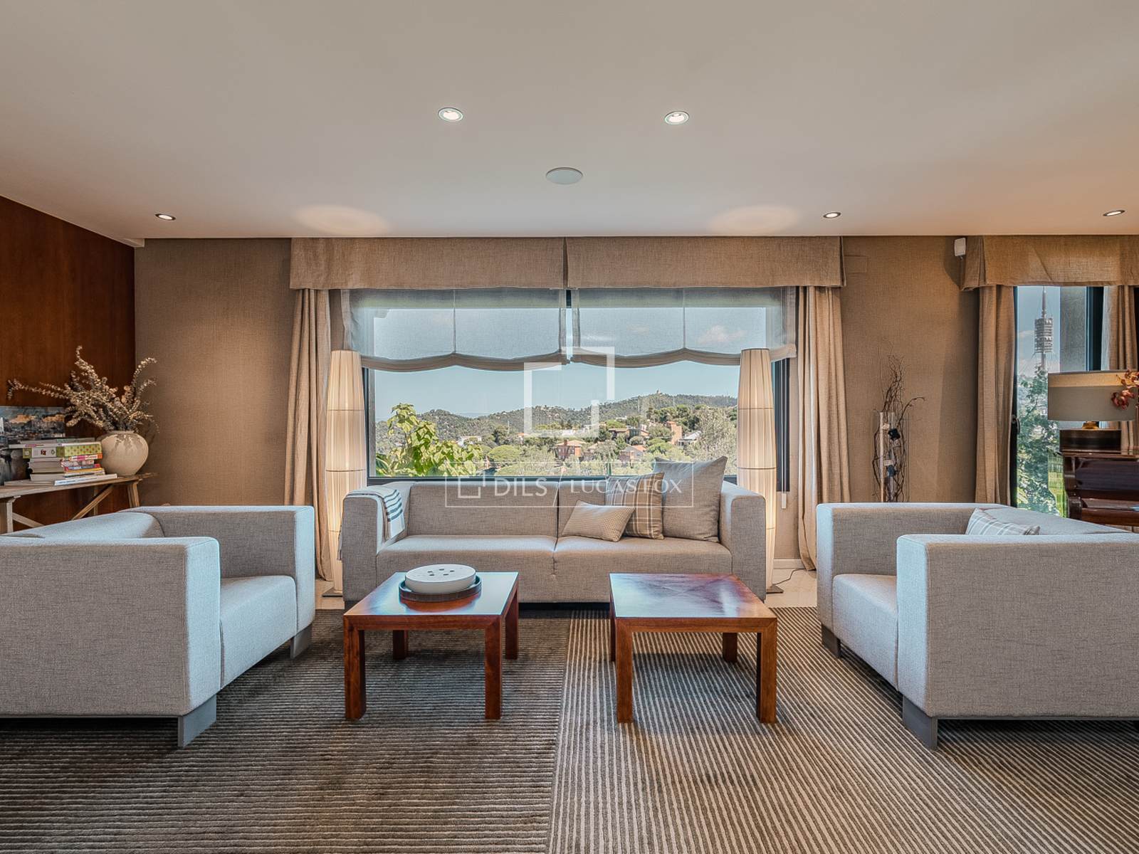 Villa a Barcelona, Spagna 7 camere da letto, 659 mq. N° 161439