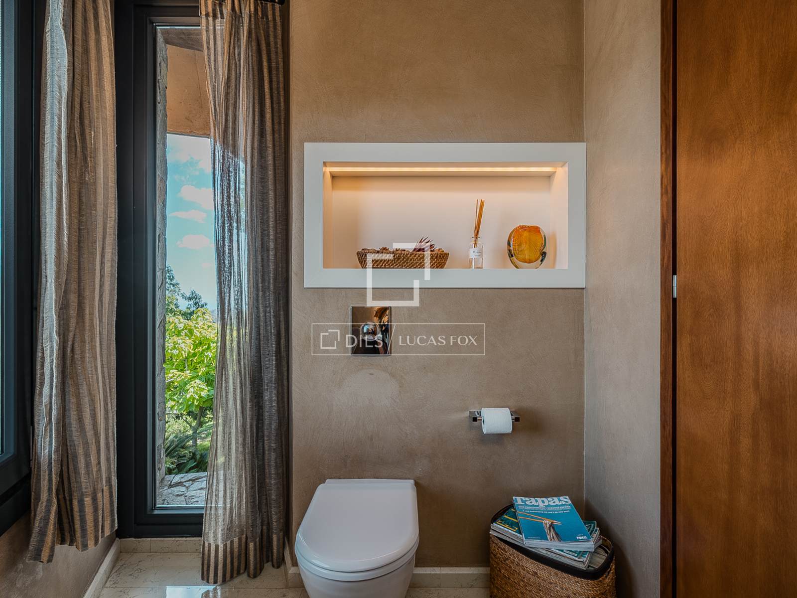 Villa a Barcelona, Spagna 7 camere da letto, 659 mq. N° 161439