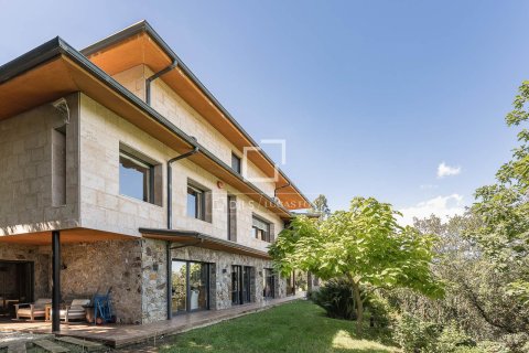 Villa zum Verkauf in Barcelona, Spanien 7 Schlafzimmer, 659 m2 Nr. 161439 - Foto 5