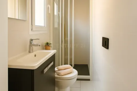 Apartamento en venta en Barcelona, España 1 dormitorio, 36 m2 No. 191266 - foto 5