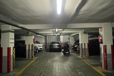 Garage for sale in Madrid, Spain No. 184666 - photo 9
