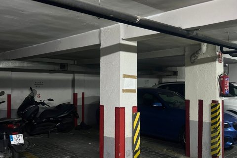 Garage for sale in Madrid, Spain No. 184666 - photo 16