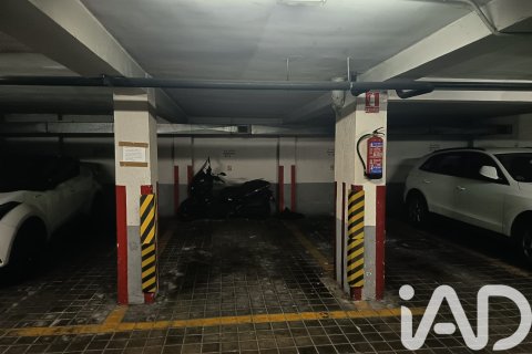 Garage for sale in Madrid, Spain No. 184666 - photo 8