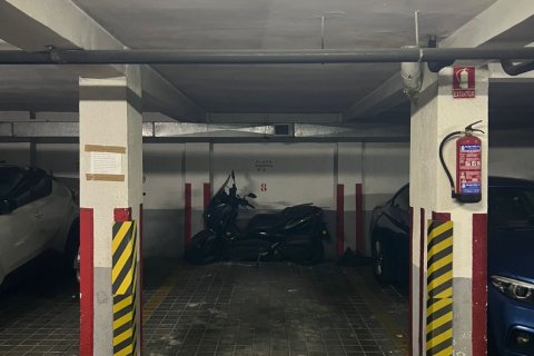 Garage for sale in Madrid, Spain No. 184666 - photo 17