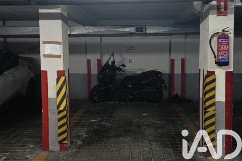 Garage for sale in Madrid, Spain No. 184666 - photo 4