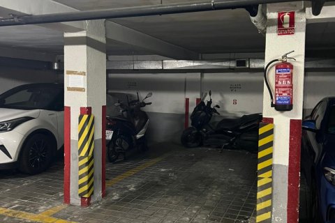 Garage for sale in Madrid, Spain No. 184666 - photo 12