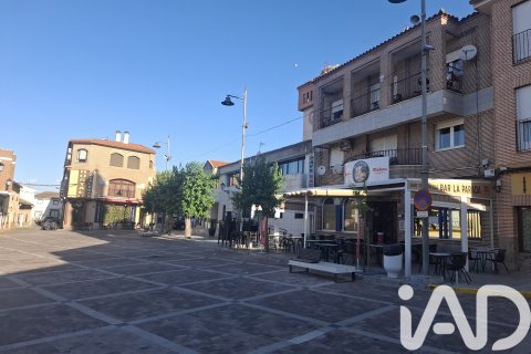 Apartment for sale in Cazalegas, Toledo, Spain 3 bedrooms, 67 sq.m. No. 184664 - photo 21