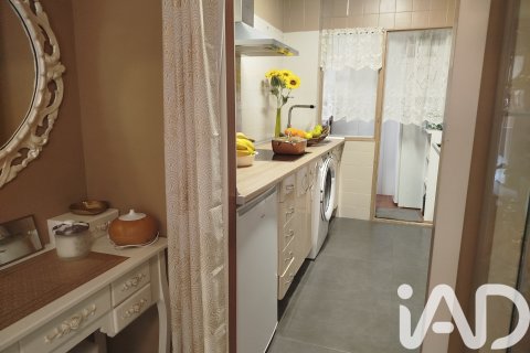 Apartment for sale in Cazalegas, Toledo, Spain 3 bedrooms, 67 sq.m. No. 184664 - photo 4