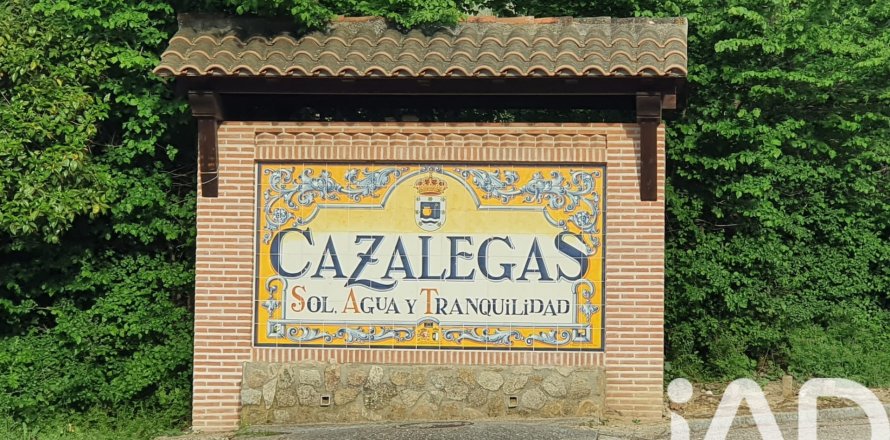 Apartment in Cazalegas, Toledo, Spain 3 bedrooms, 67 sq.m. No. 184664