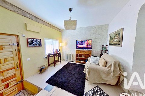 Townhouse for sale in Sax, Alicante, Spain 4 bedrooms, 158.4 sq.m. No. 184667 - photo 7