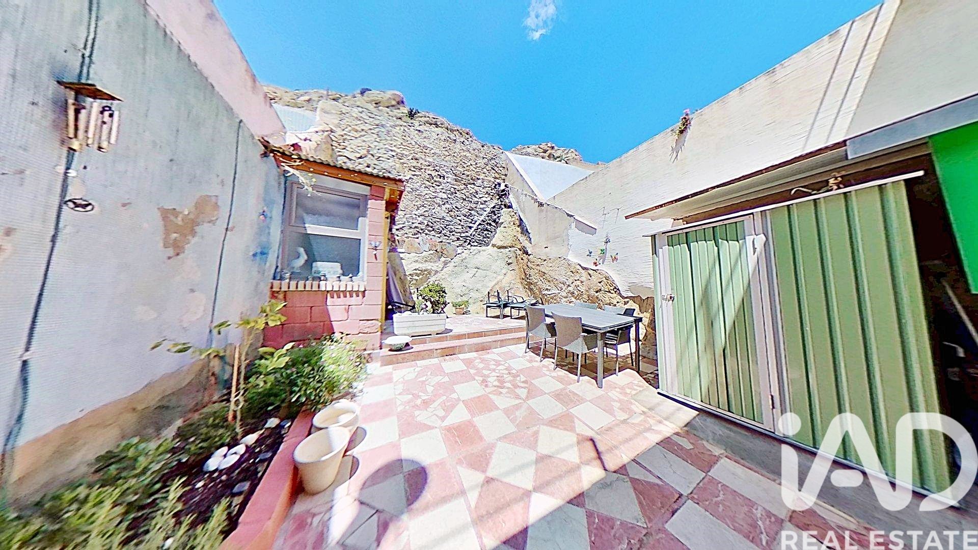 Townhouse in Sax, Alicante, Spain 4 bedrooms, 158.4 sq.m. No. 184667