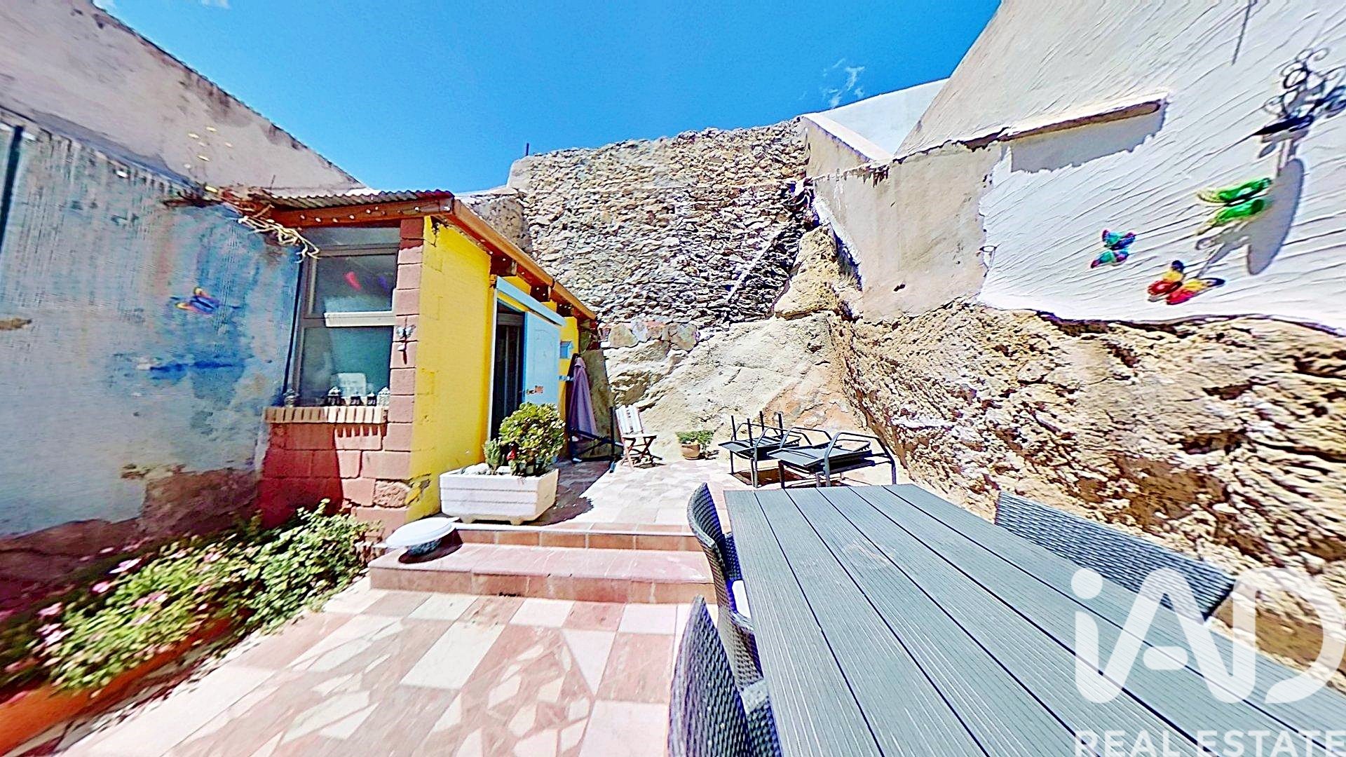 Townhouse in Sax, Alicante, Spain 4 bedrooms, 158.4 sq.m. No. 184667