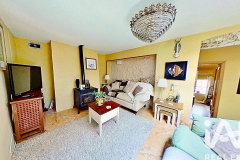 Townhouse for sale in Sax, Alicante, Spain 4 bedrooms, 158.4 sq.m. No. 184667 - photo 15