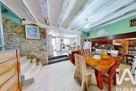 Townhouse for sale in Sax, Alicante, Spain 4 bedrooms, 158.4 sq.m. No. 184667 - photo 4