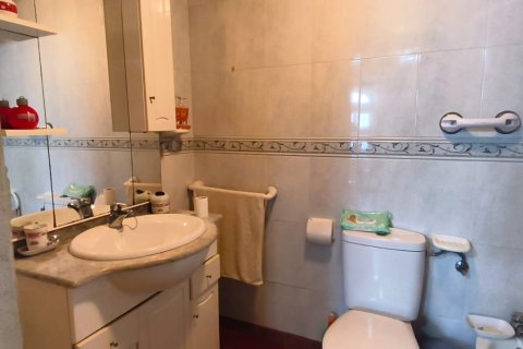 House for sale in Moeche, A Coruna, Spain 3 bedrooms, 136 sq.m. No. 184774 - photo 23