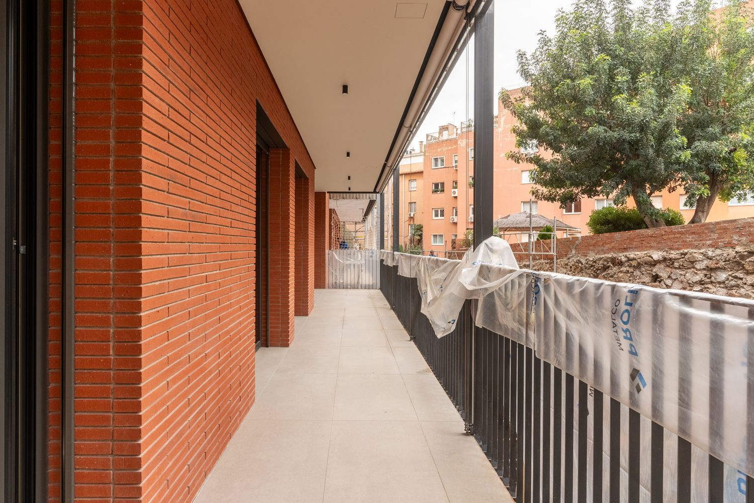Huoneisto Barcelona, Espanja 4 makuuhuonetta, 201 m2 No. 160991